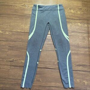 Lululemon Iviva leggings Girl Sz 14 ( Women Sz 2)